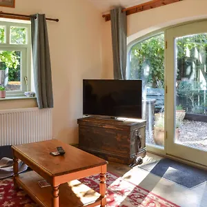 https://hazels-cottage.yorkshirehotels.net