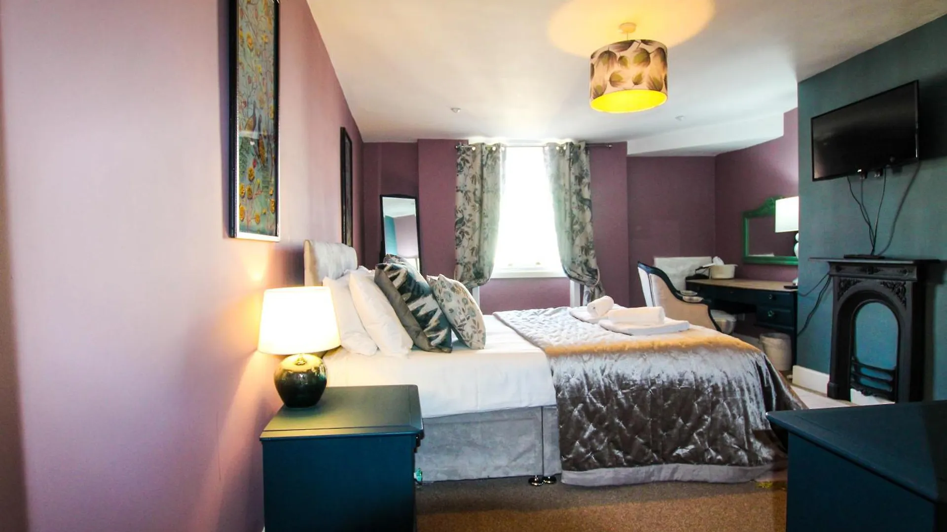 Built 1804 Caldecott Town House On The Rows By Rework Accommodation Chester United Kingdom
